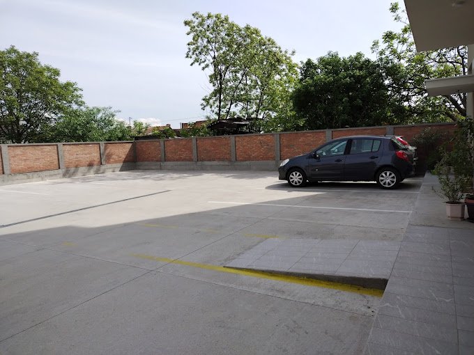 Parking u dvorištu
